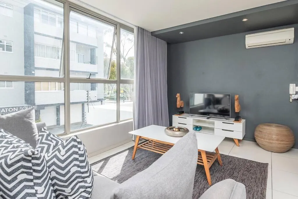 Apartment One Bedroom Seaside Elegance Cape Town