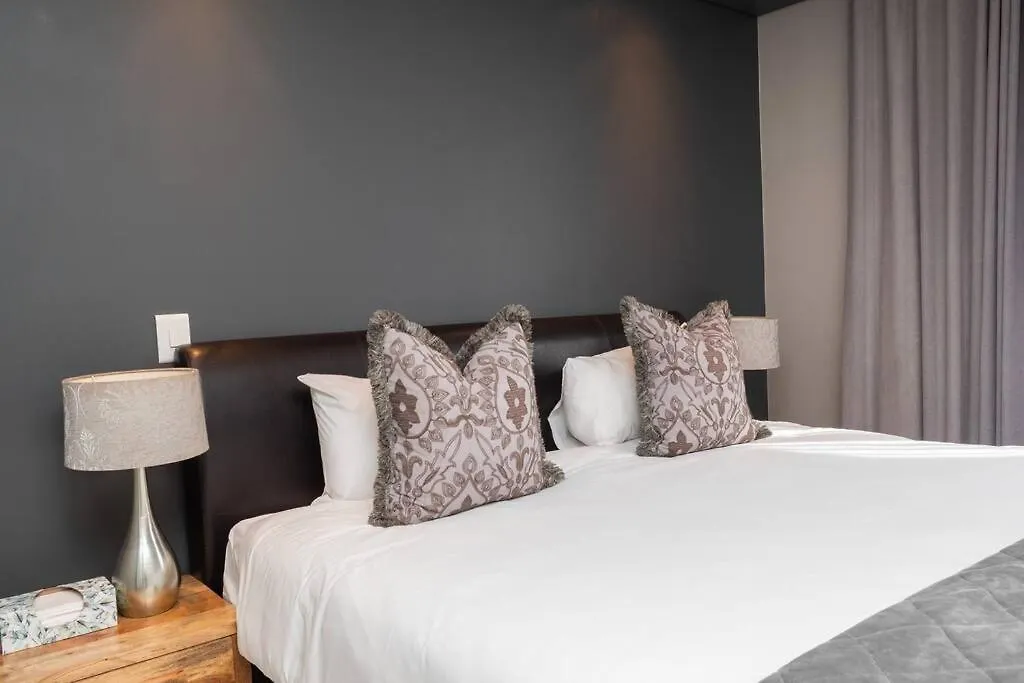 One Bedroom Seaside Elegance Cape Town Apartment